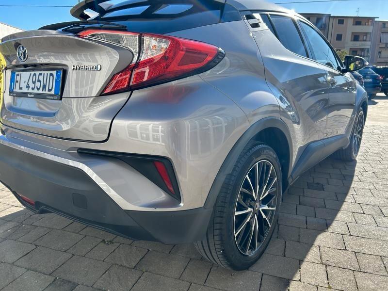 Toyota C-HR 1.8 HYBRID 2wd e-cvt