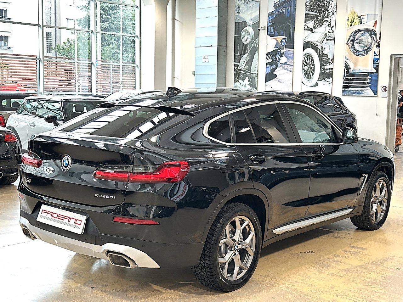BMW X4 xdrive20i mhev 48V - 19"-Camera-Carplay-Pelle-IVA