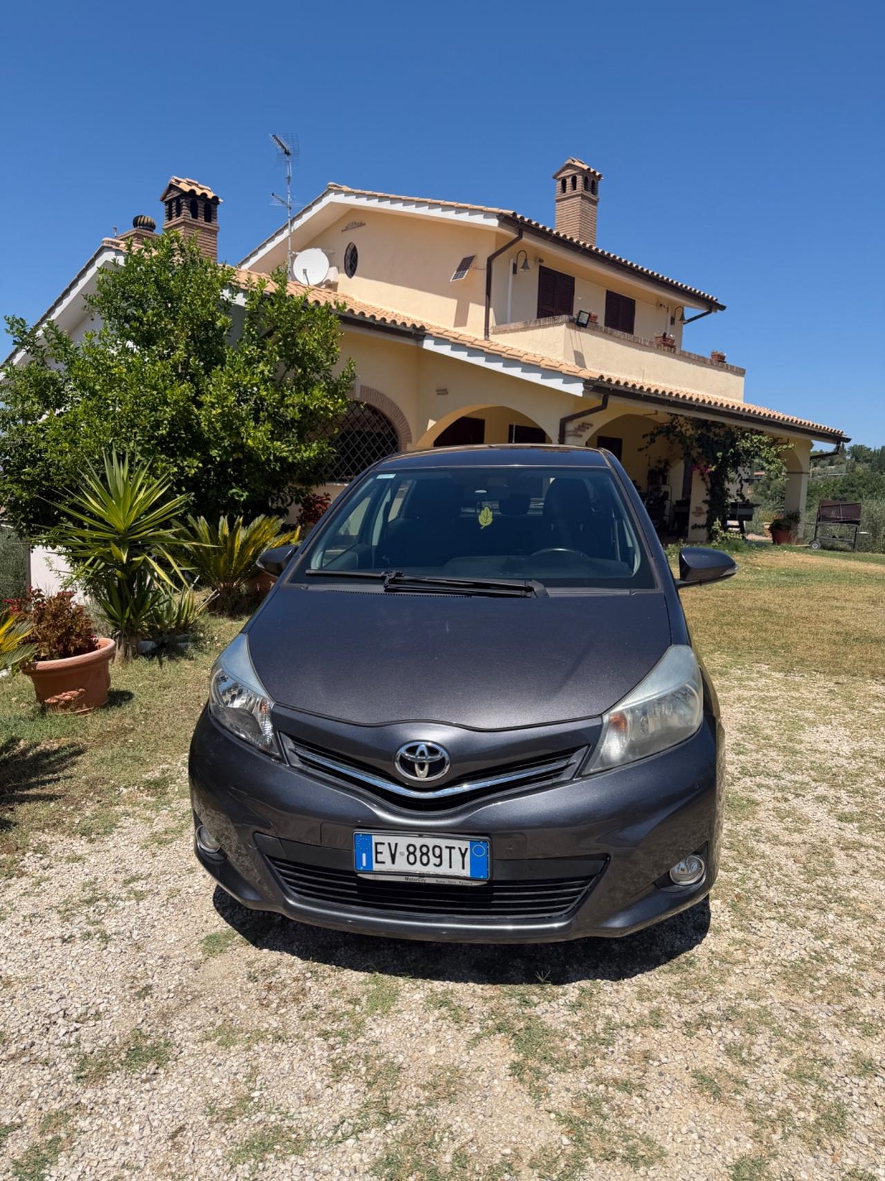 Toyota Yaris 1.0 5 porte Lounge
