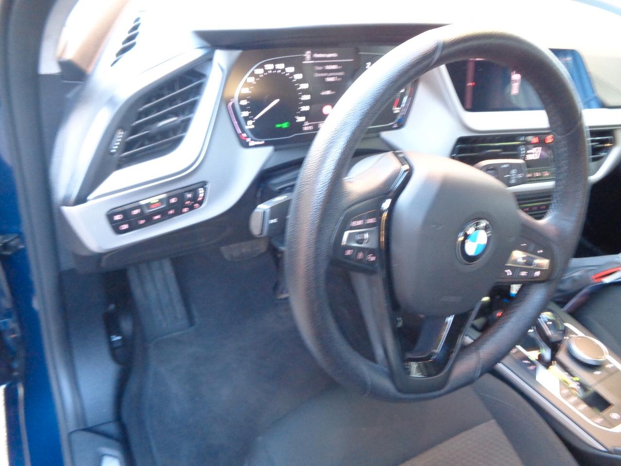 Bmw 116 116d 5p. Business Advantage