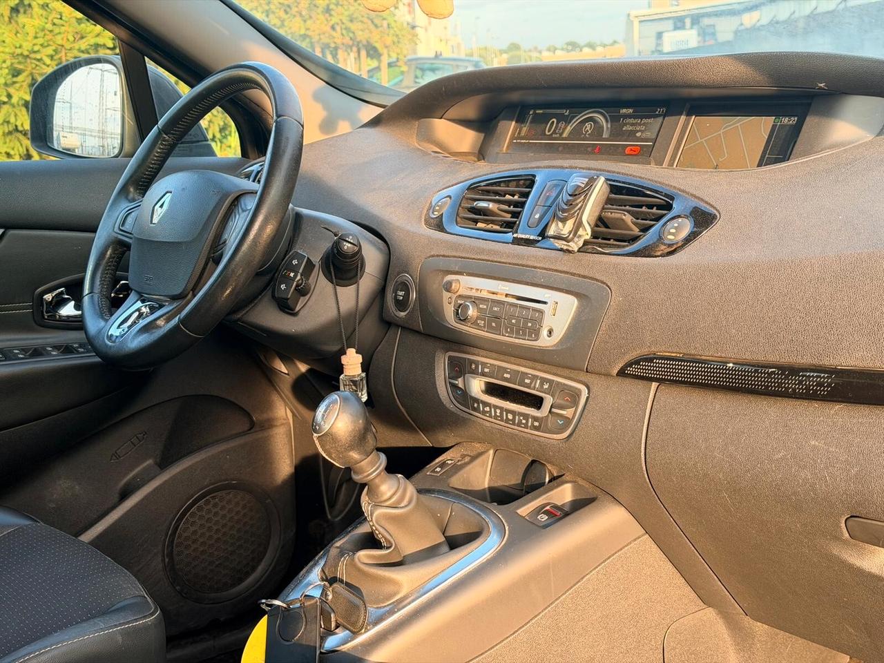 Renault Scénic XMod 1.5 dCi 110CV Energy Euro 5b - 2013