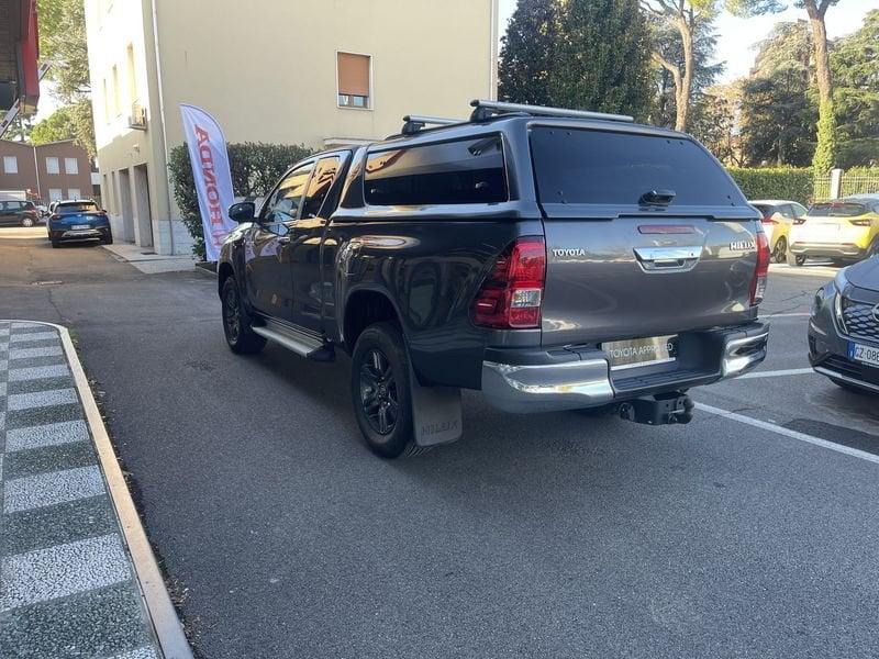 Toyota Hilux Hilux 2.4 D-4D 4WD 2 porte Extra Cab Lounge