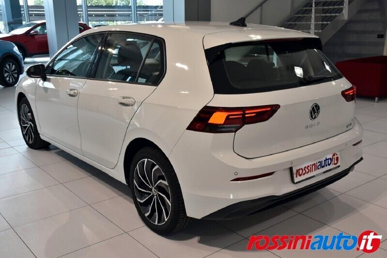 VOLKSWAGEN GOLF 8 1.0 ETSI 110 CV DSG LIFE R17 BI-COLO + MIRRO PAC