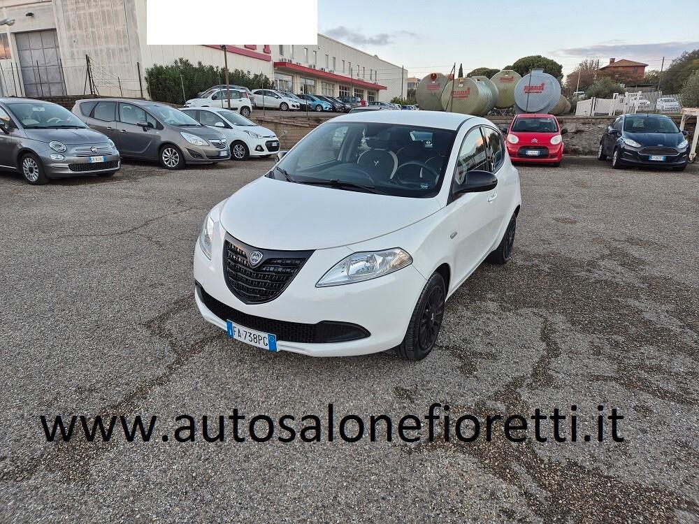 Lancia Ypsilon 1.2 69 CV 5 porte Elefantino