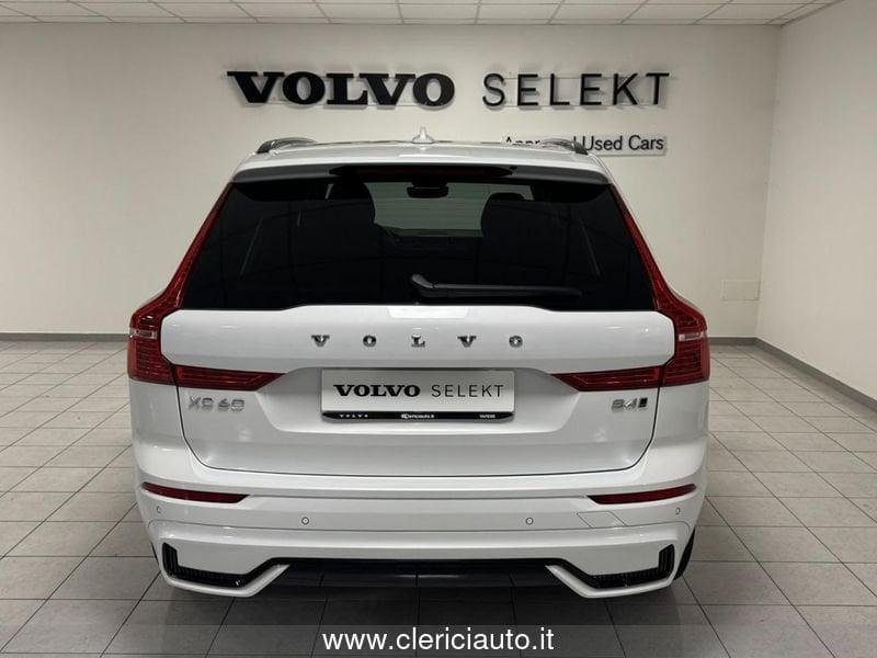 Volvo XC60 B4 (d) automatico Plus Dark - KM0