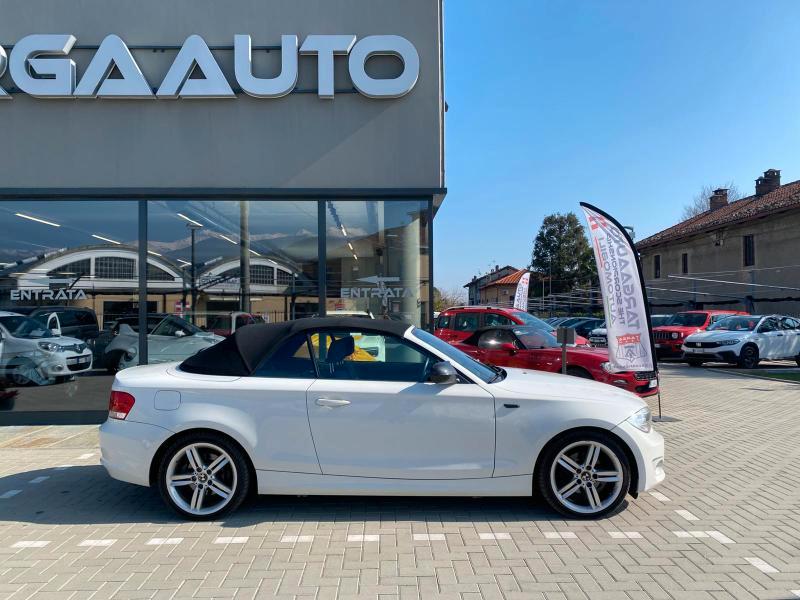BMW 118 d Cabrio 2.0 Attiva 143cv