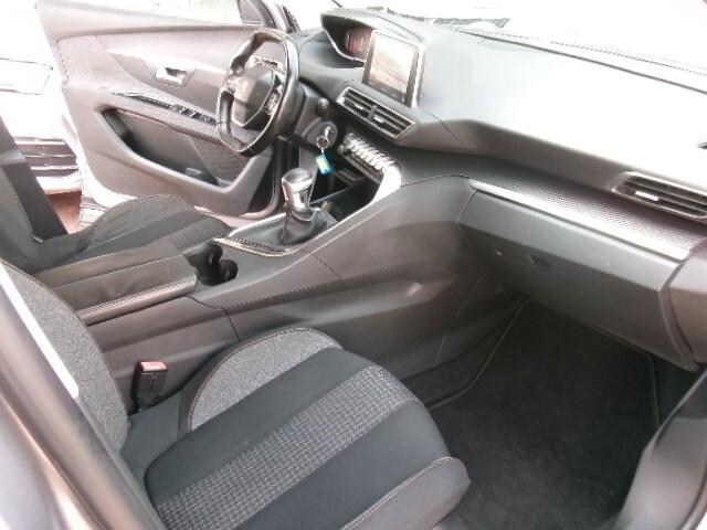 Peugeot 3008 BlueHDi 120 S&S Allure