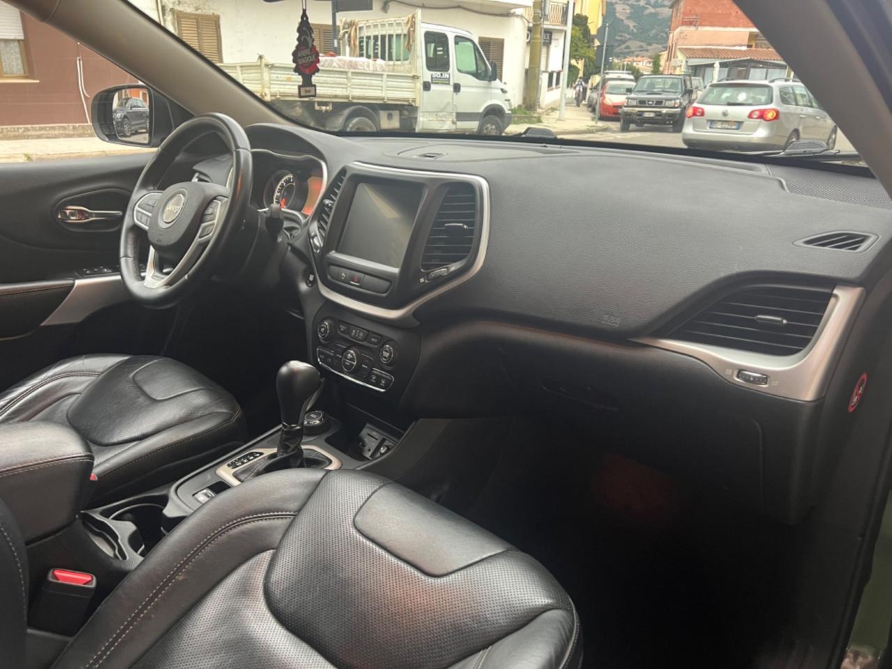 Jeep Cherokee 2.2 Mjt II 4WD Active Drive Overland