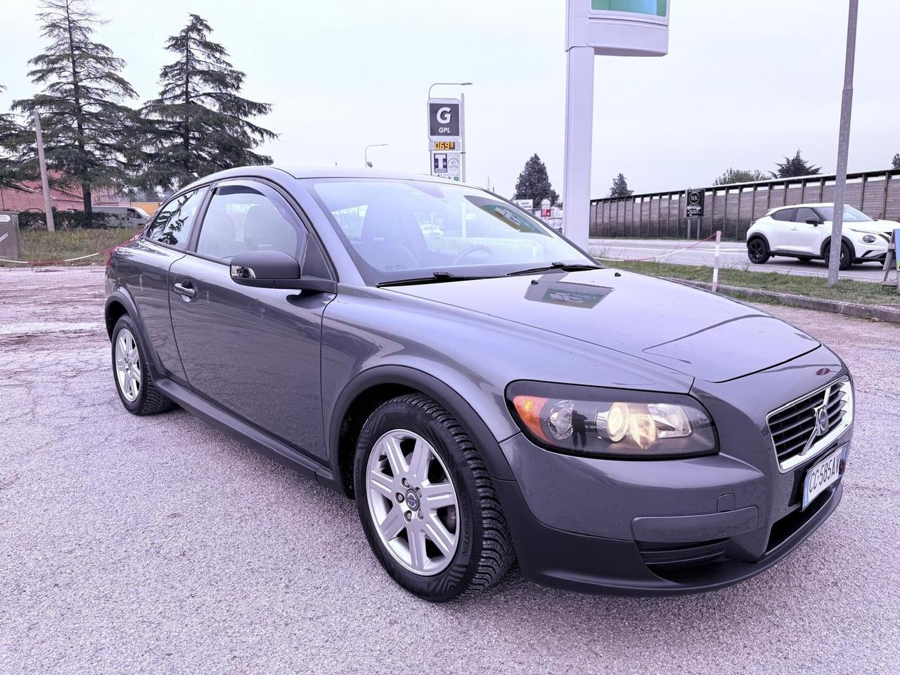 Volvo C30 1.6 benzina Ok neopatentati