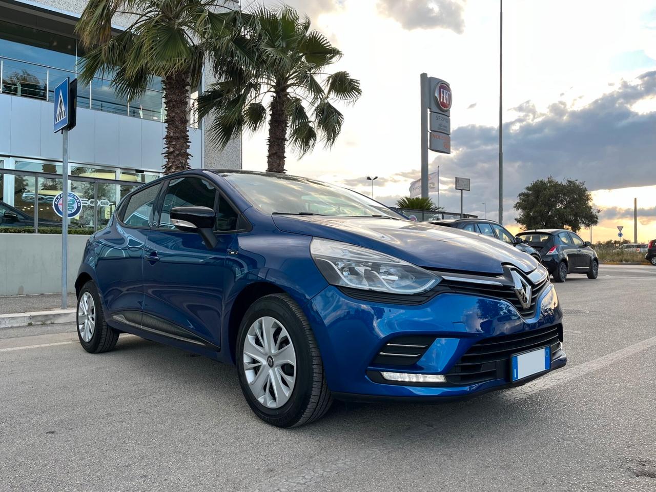 Renault Clio dCi 8V 75 CV 5 porte Moschino Zen