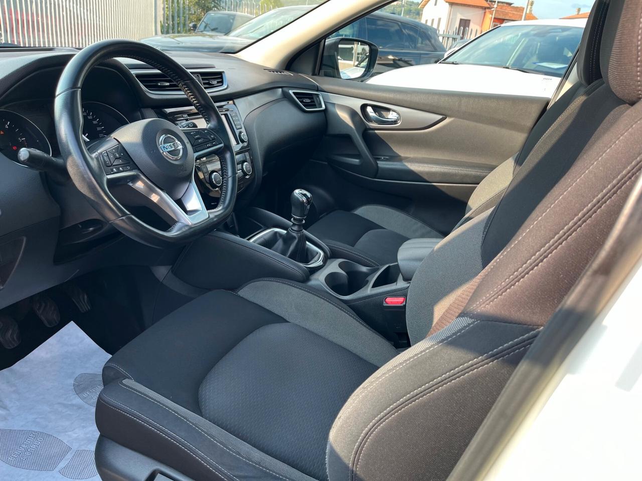 Nissan Qashqai 1.5 dCi N-Connecta