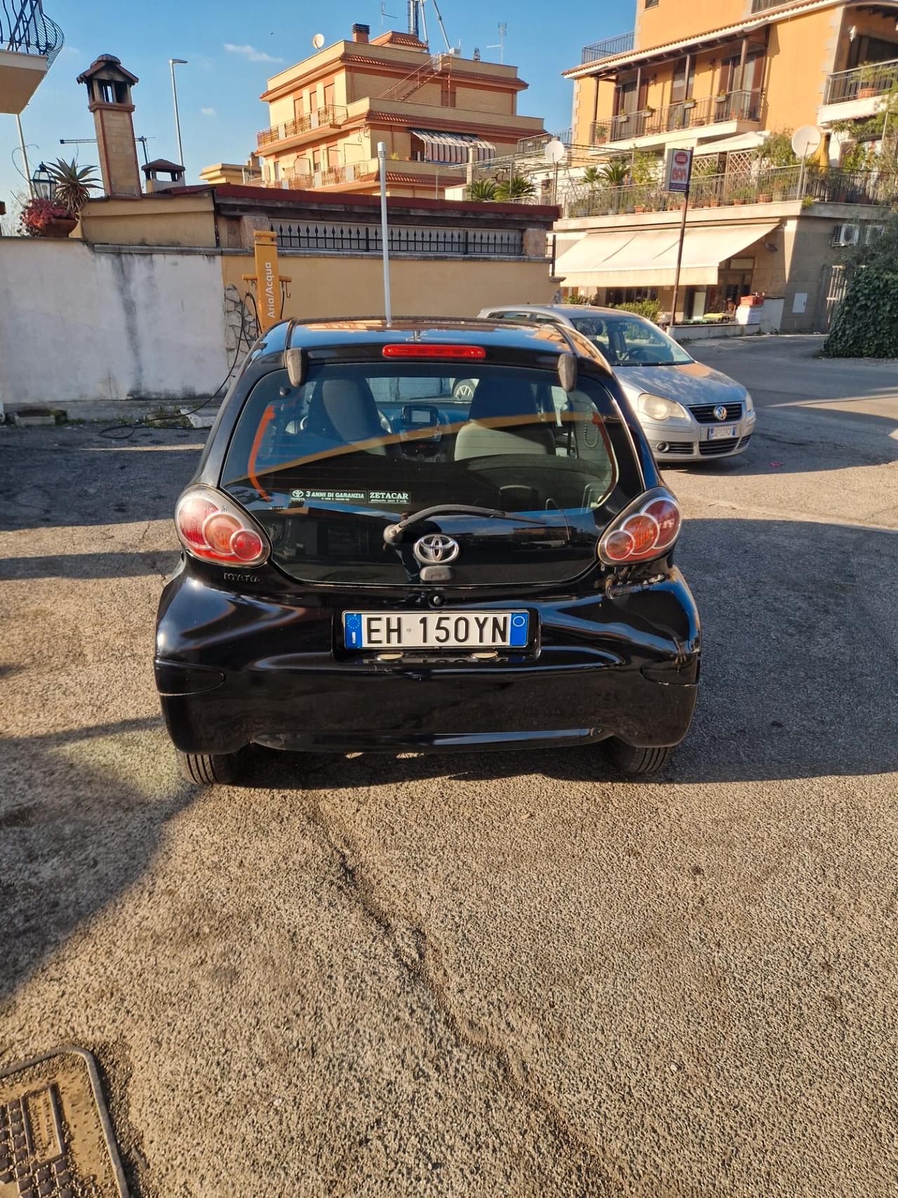 Toyota Aygo 1.0 12V VVT-i 3 porte Now Connect