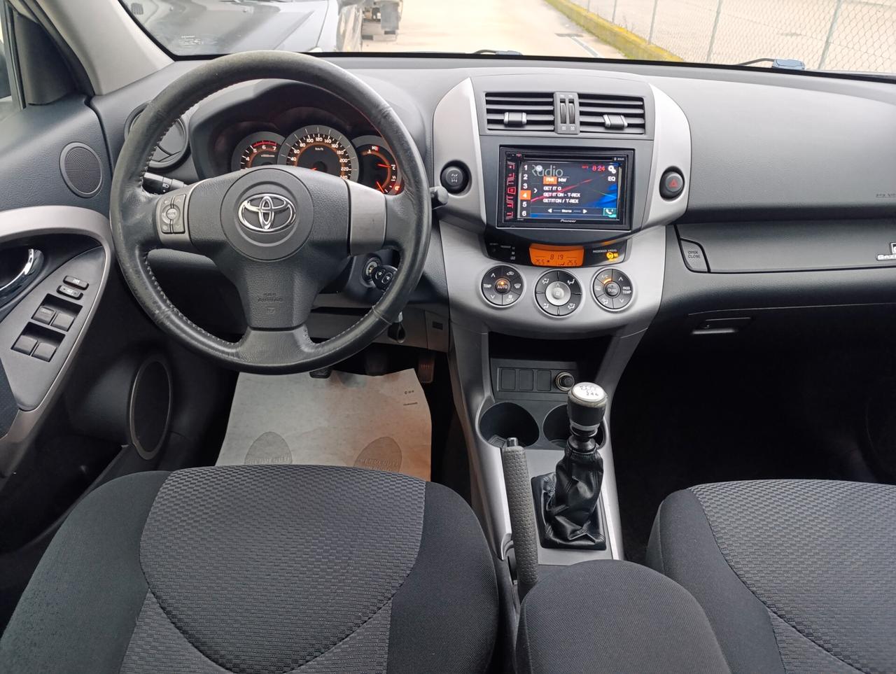 Toyota RAV 4 RAV4 2.2 D-4D 136 CV Sol