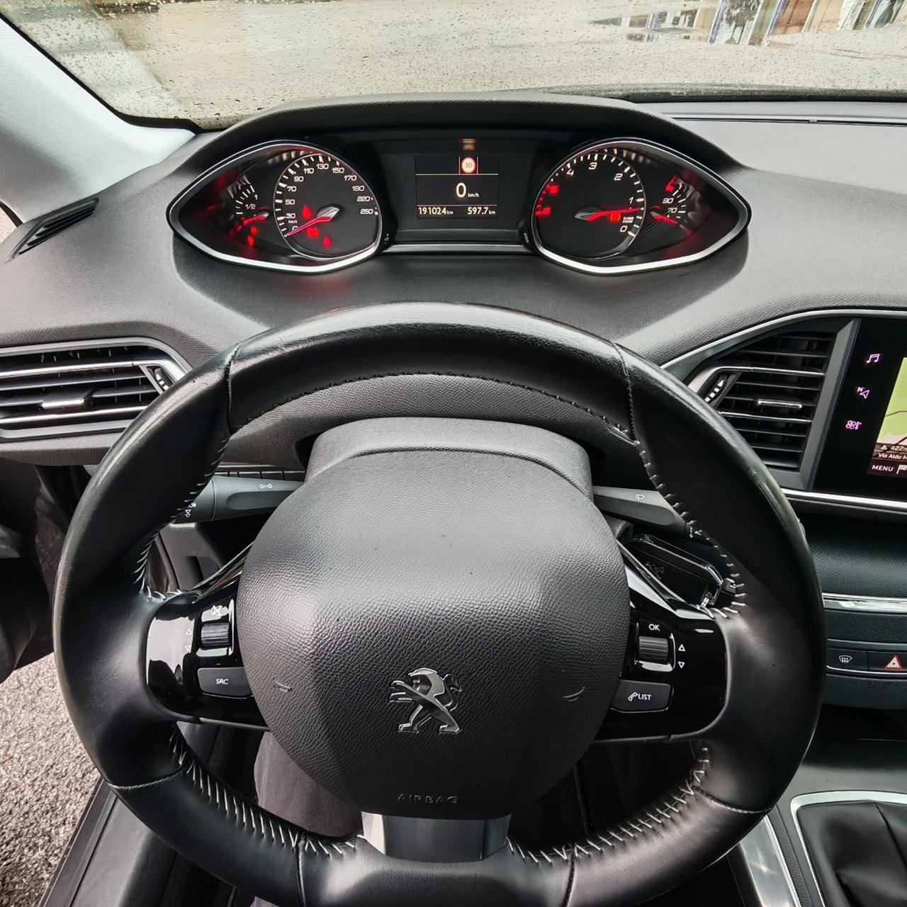 Peugeot 308 130 S&S SW Allure