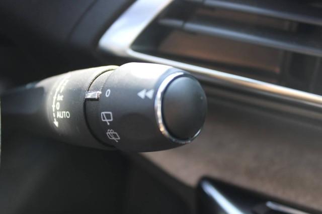 Peugeot 3008 II 1.5 bluehdi GT s&s 130cv AUTO con Navi e CarPlay