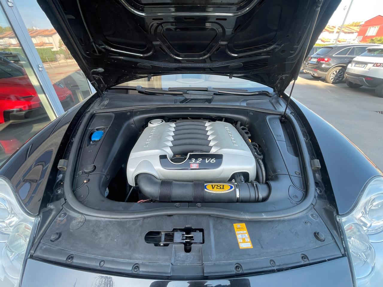 Porsche Cayenne 3.2 V6 cat GPL ASI