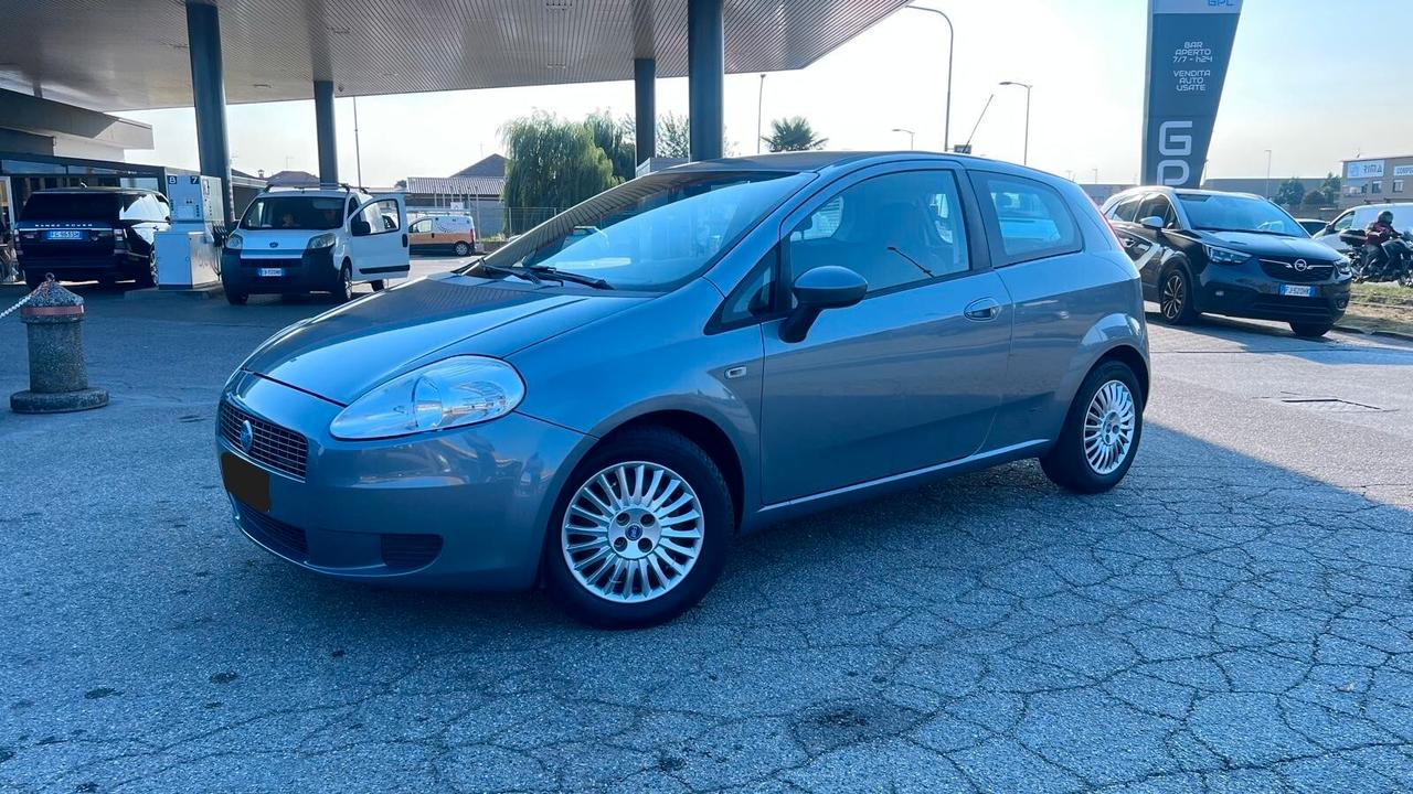 Fiat Grande Punto 1.3 MJT 90 CV 3 porte Emotion