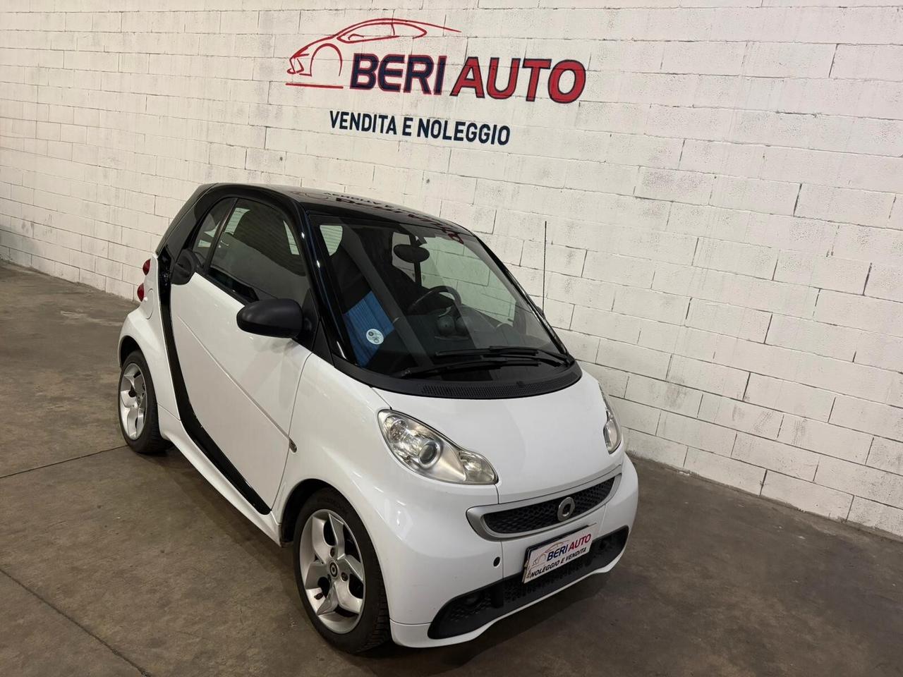 Smart ForTwo MHD coupé pure