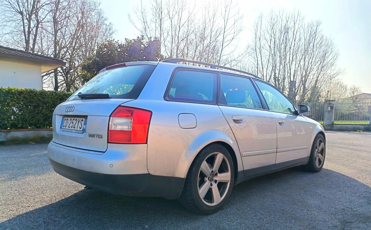 Audi A4 2.5 V6 TDI