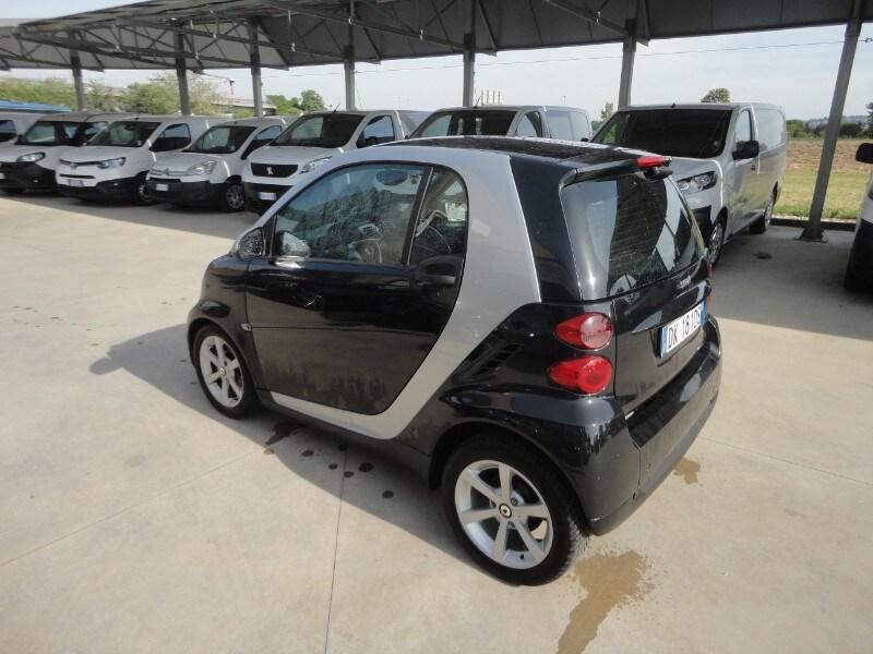 SMART fortwo 2ª serie fortwo 1000 52 kW coupé...