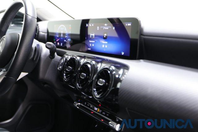 MERCEDES-BENZ A 180 D AUTOMATIC EXECUTIVE PACCHETTO NIGHT FARI LED