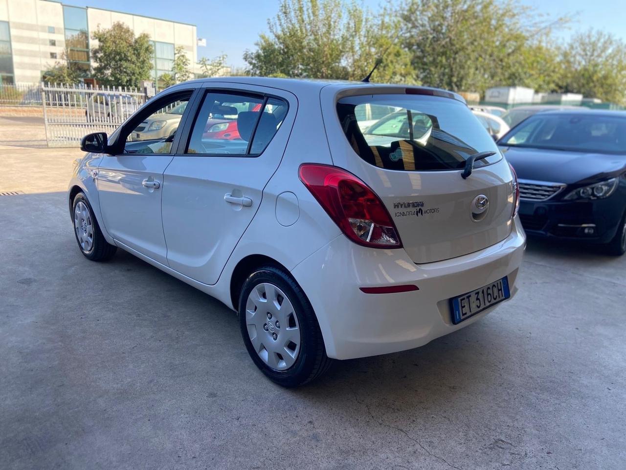 Hyundai i20 1.2 5p. Econext Sound Edition