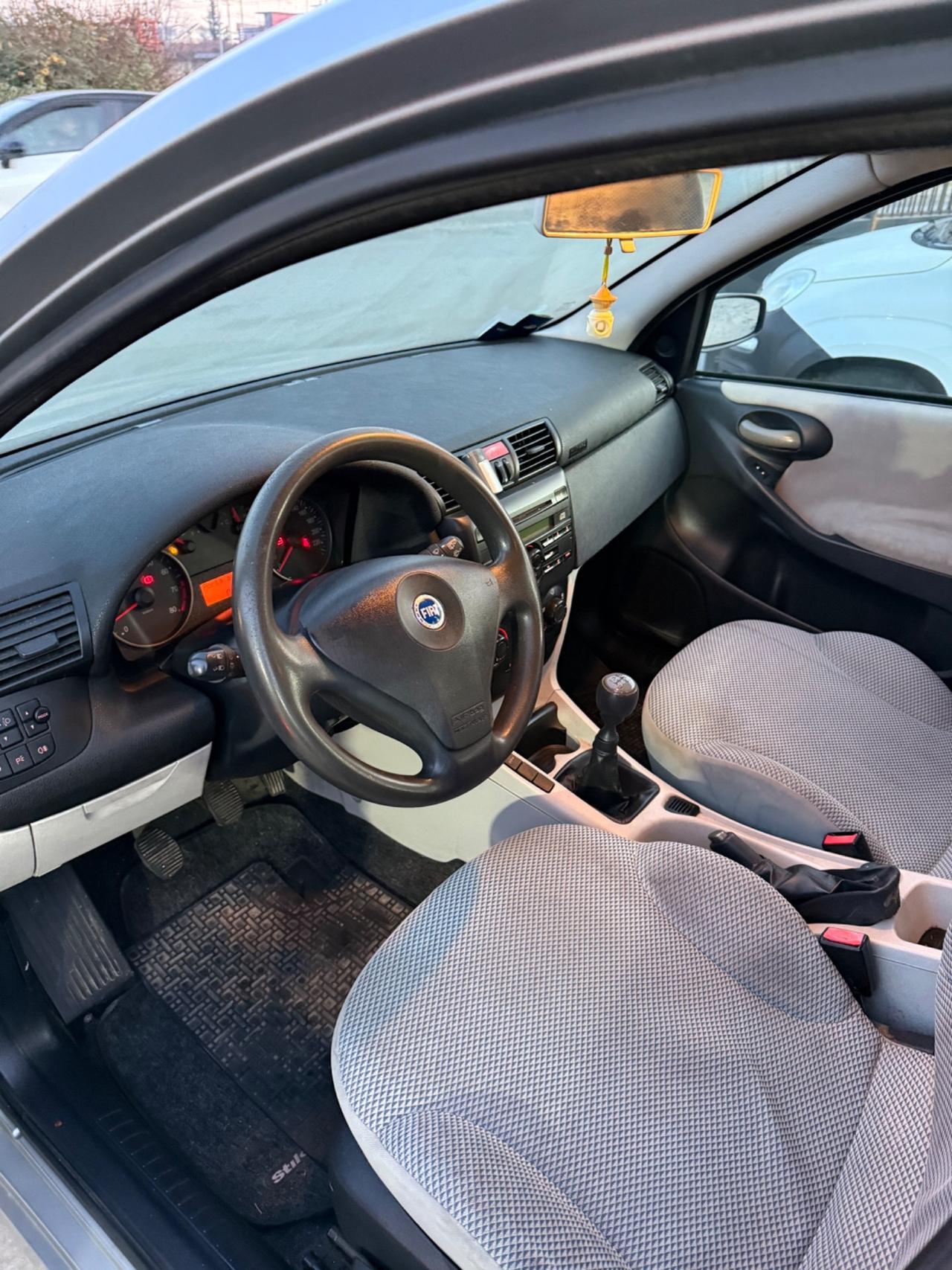 Fiat Stilo 1.4i 16V 5 porte Active