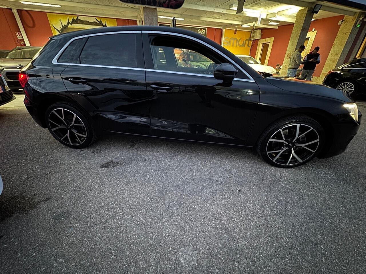 Audi A3 35 TDI Stronic Total Black led matrix