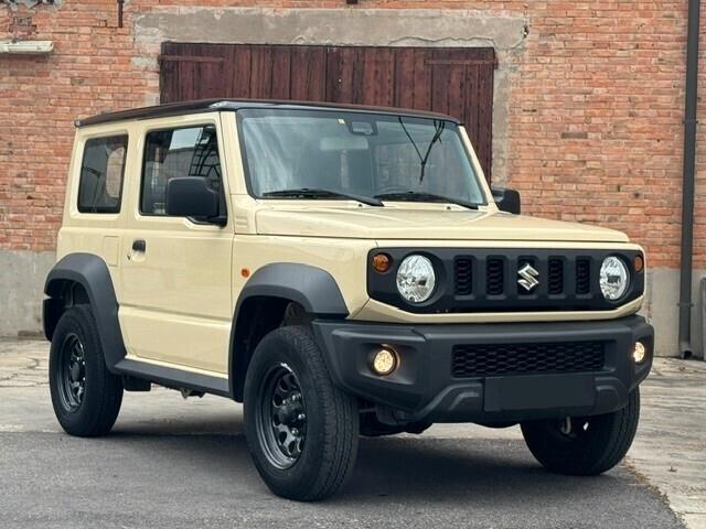 Suzuki Jimny 1.5 5MT Top (AUTOCARRO N1)