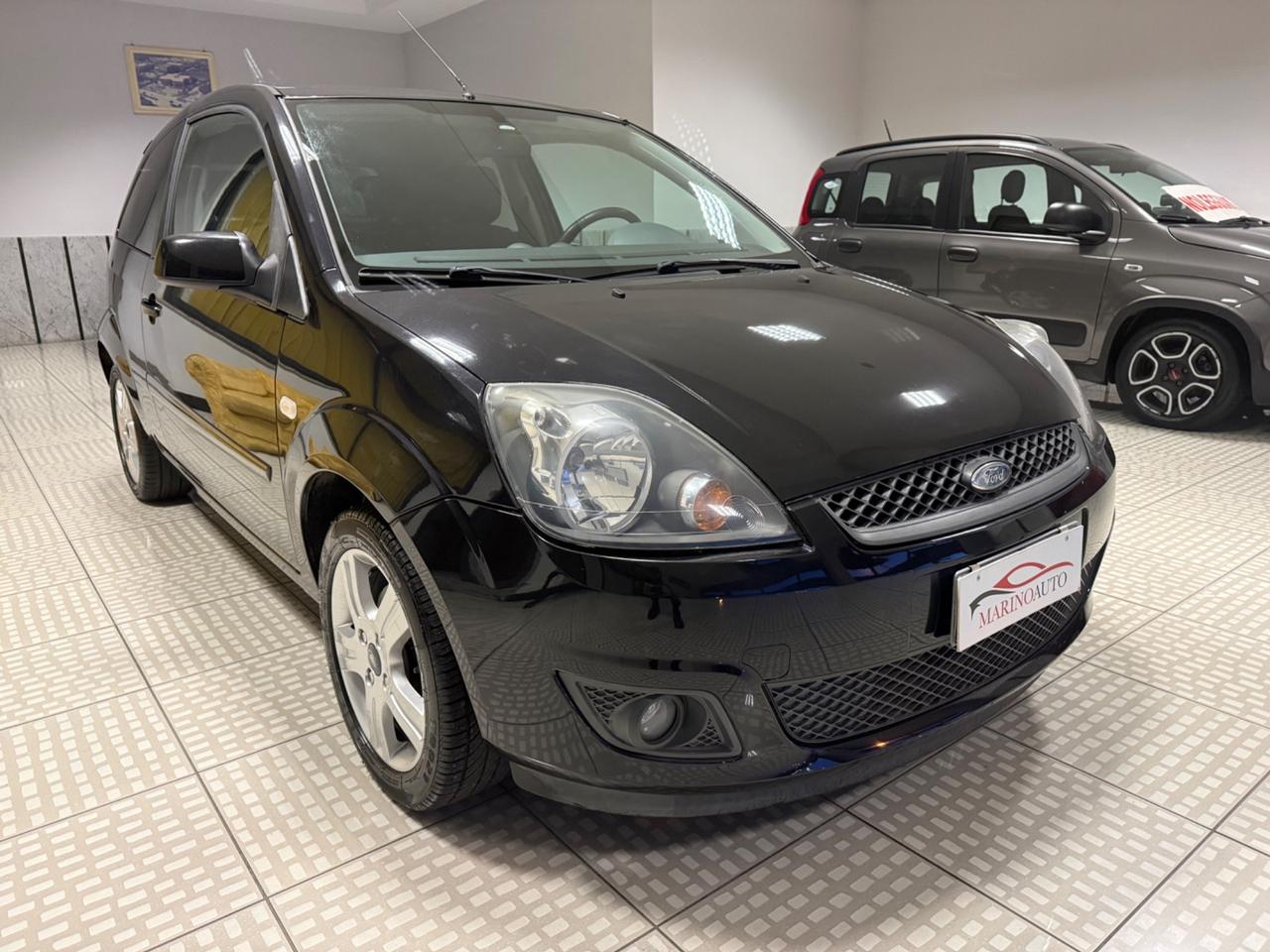 Ford Fiesta 1.2 16V 3p. Ghia