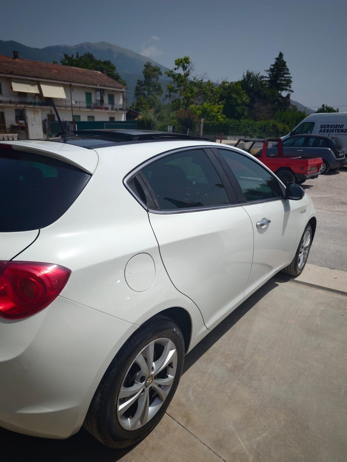Alfa Romeo Giulietta 1.6 JTDm-2 105 CV tetto apribile full