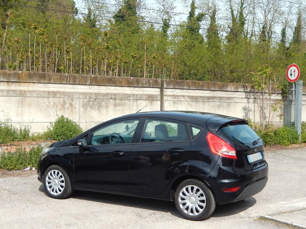 FORD FIESTA VI 1.4 impianto GPL -NON TRATTABILE