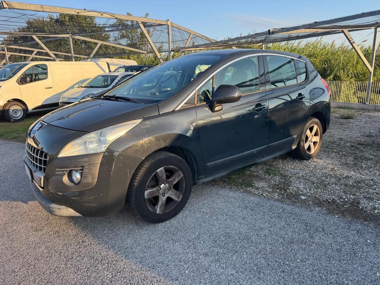 Peugeot 3008 1.6 HDi 115CV Business cambio automatico