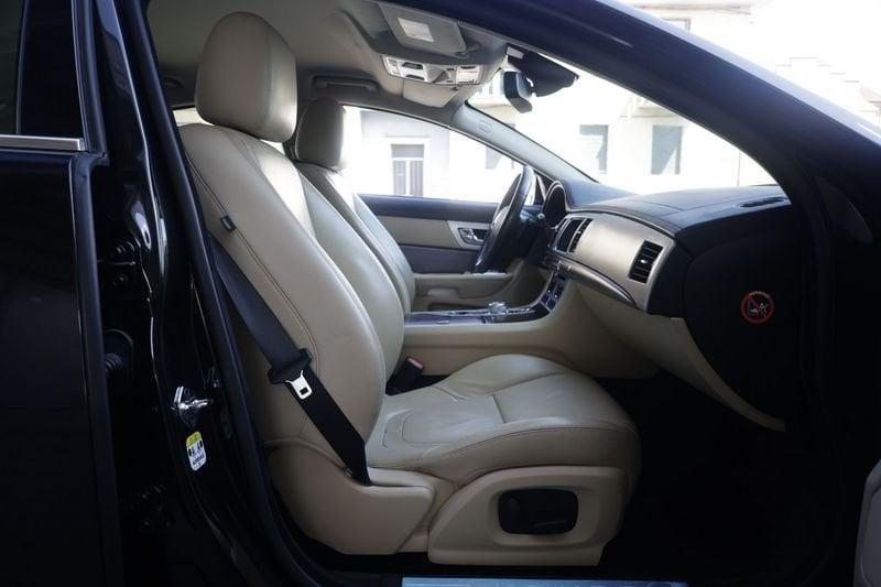 Jaguar XF Jaguar XF 2.2 D 200 CV Portfolio Unicoproprietario
