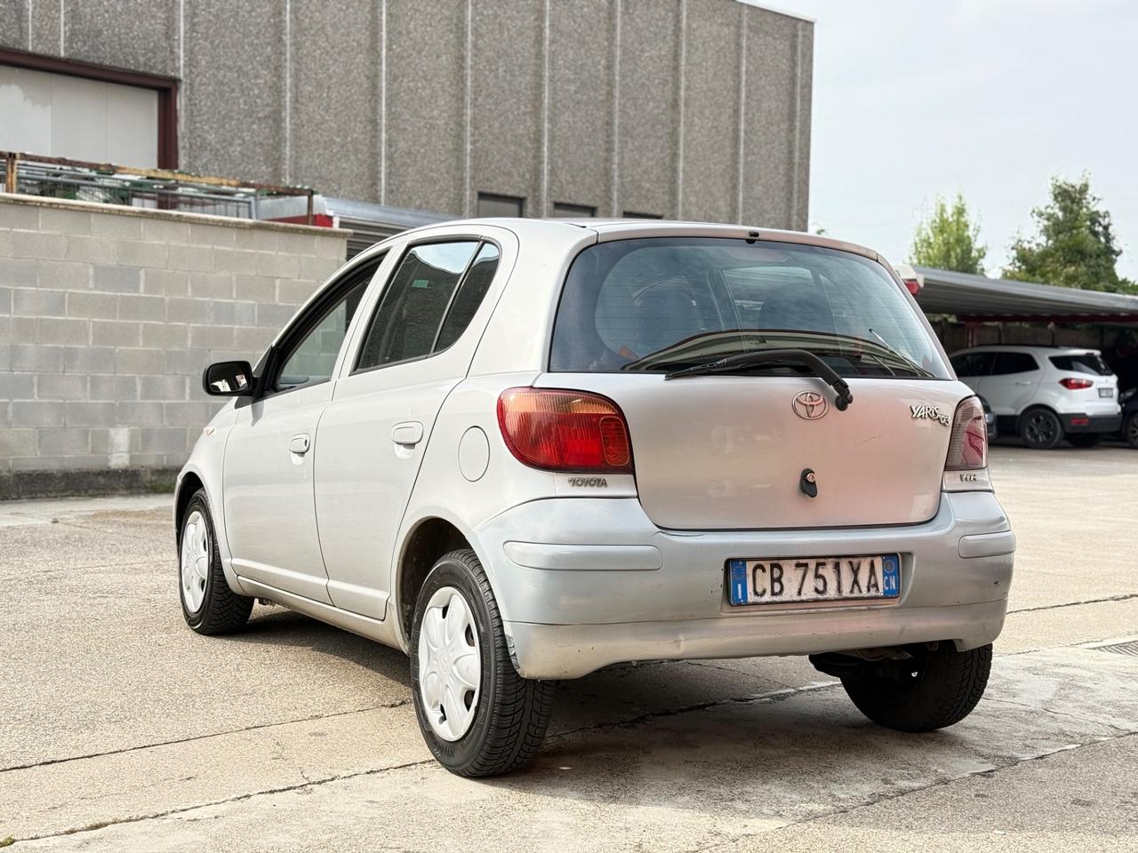 Toyota Yaris 1.0i 16V cat 5 porte '03