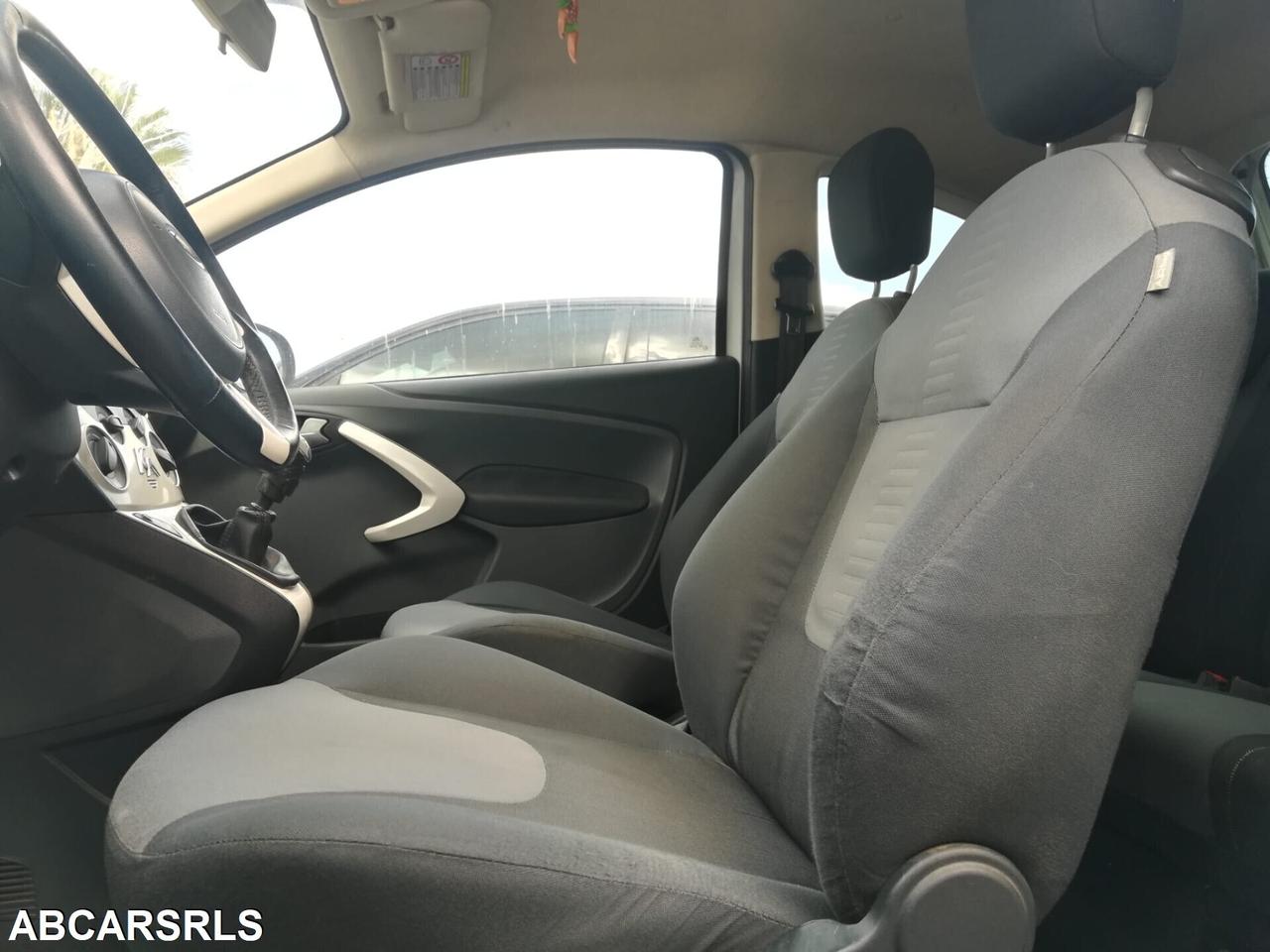 FORD - Ka - 1.2 8V 69CV Titanium - NEOPATENTATI -