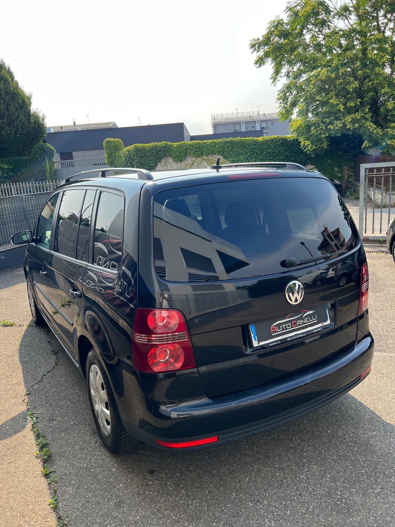Volkswagen Touran 1.6 Trendline Bifuel GPL RINNOVATO