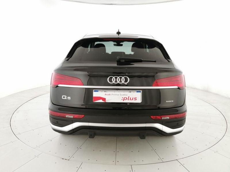 Audi Q5 Sportback 40 2.0 tdi mhev 12V S line quattro s-tronic