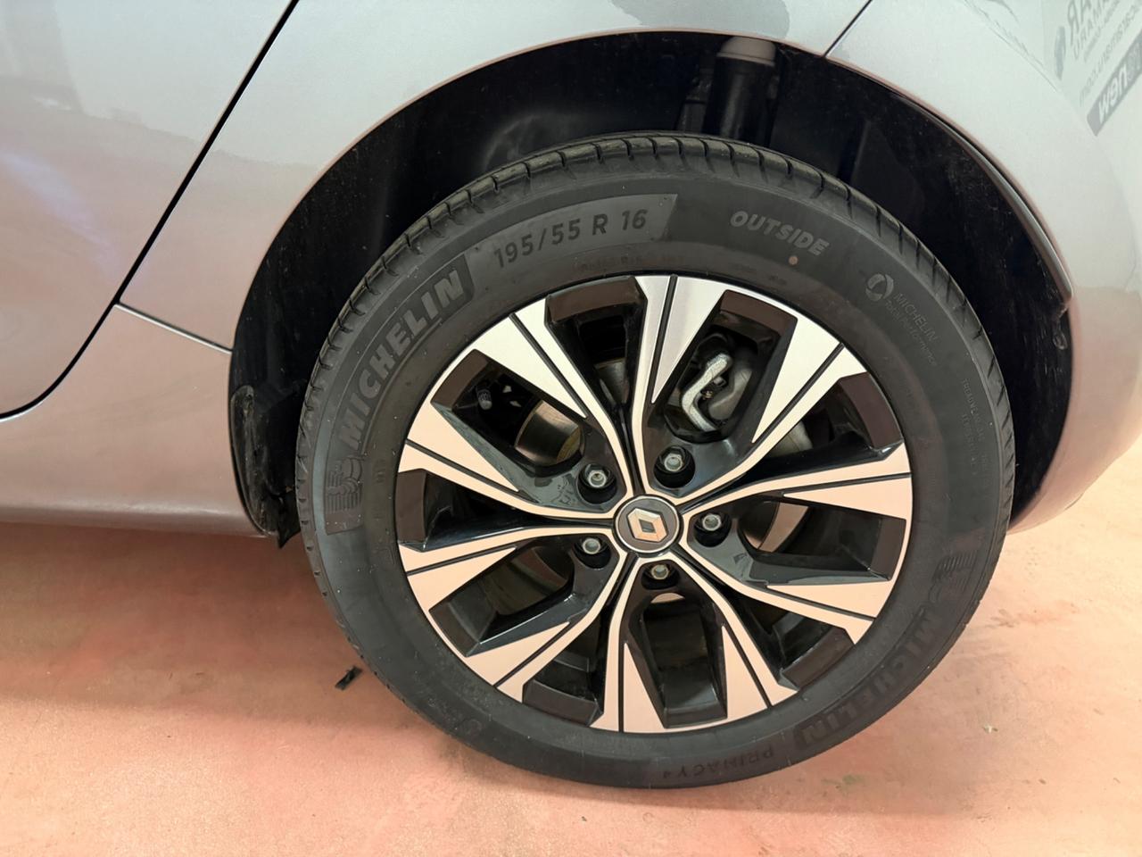 Renault ZOE Evolution R135 km00