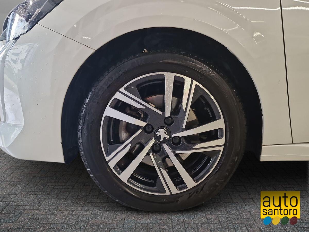 PEUGEOT 208 1.5 GT-LINE