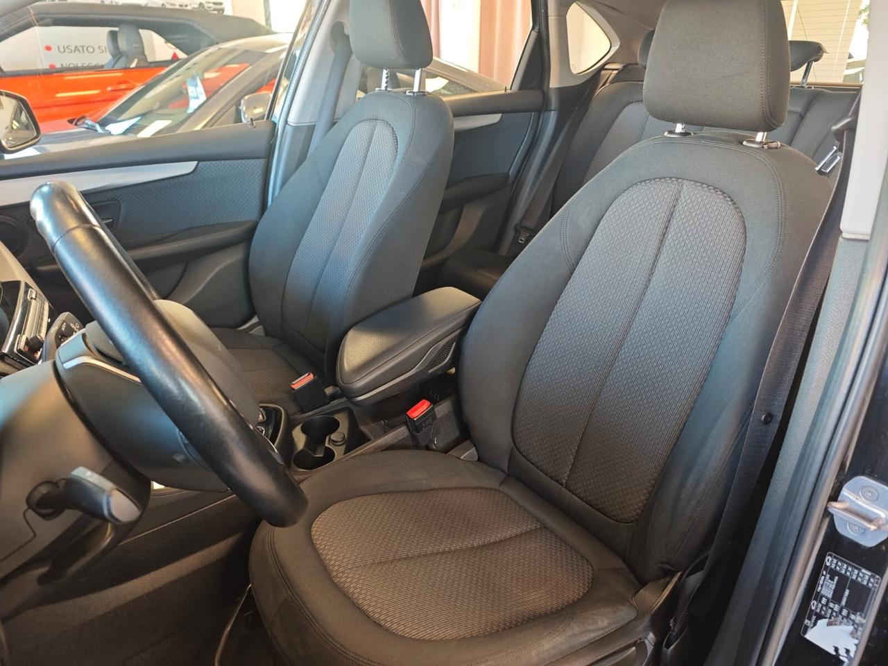 Bmw 2er Active Tourer 216d Luxury