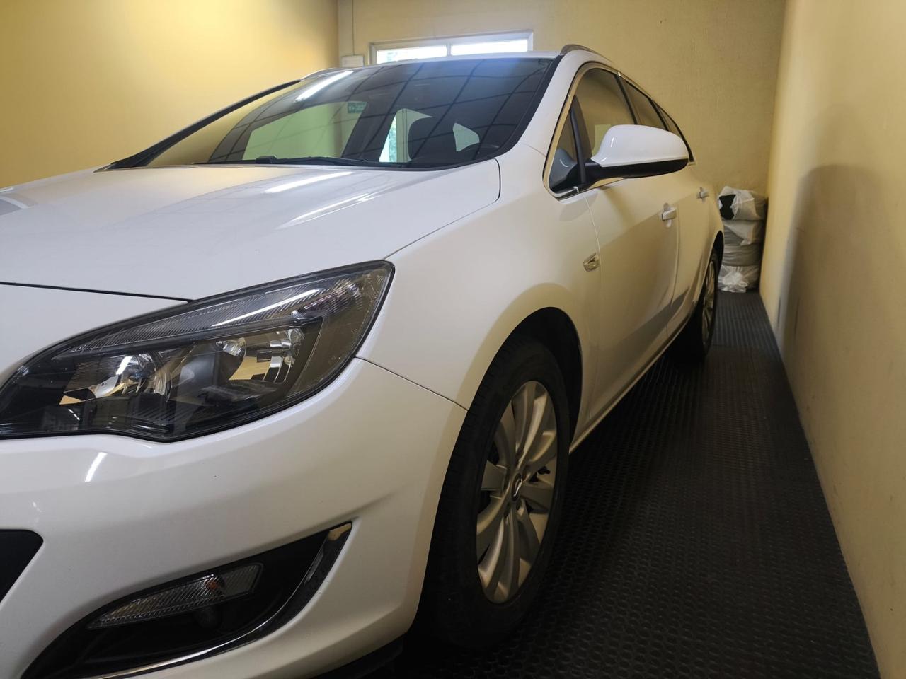 Opel Astra 2.0 CDTI 165CV Sports Tourer aut. Cosmo Fleet