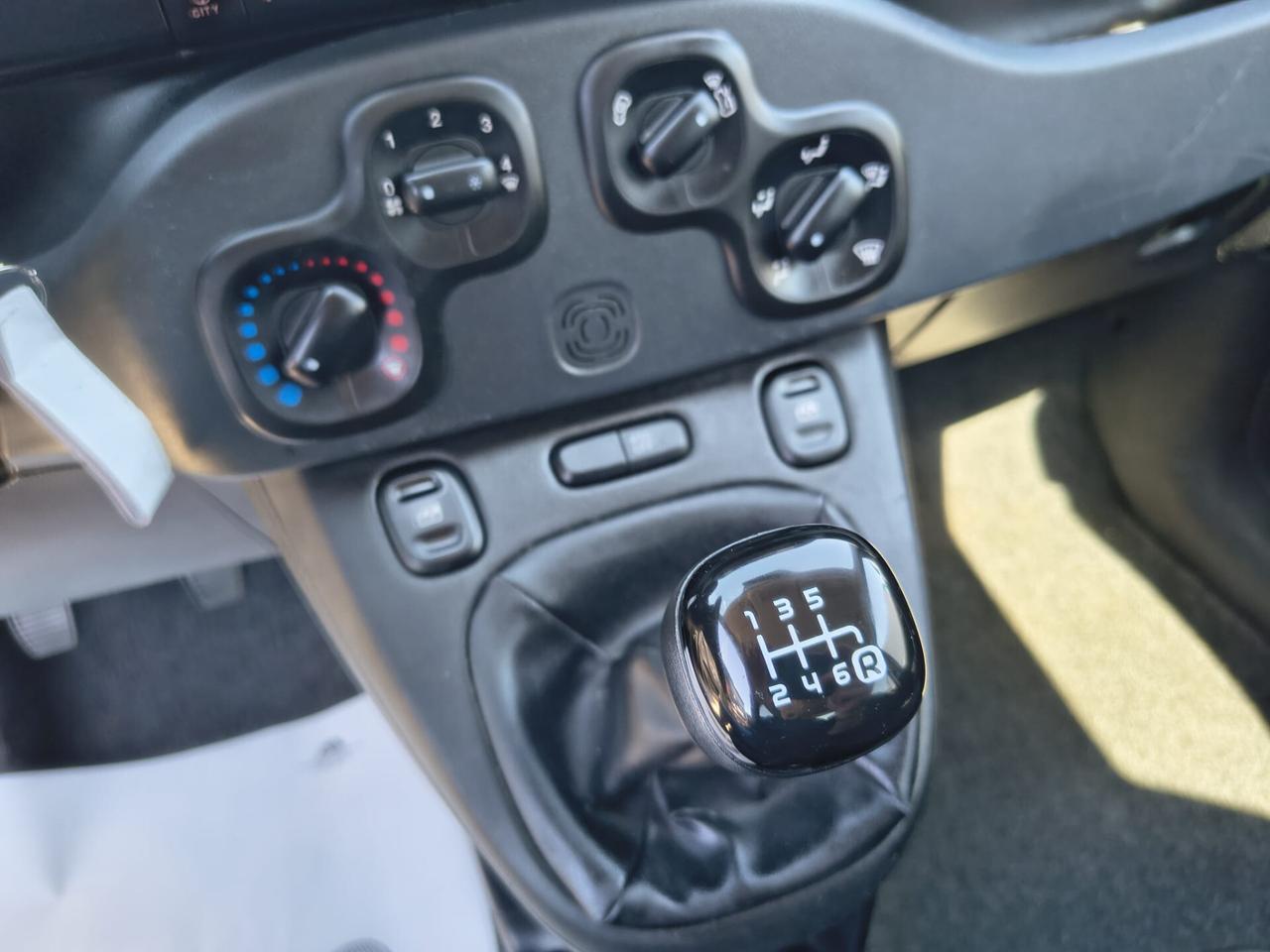 Fiat Panda 1.0 Hybrid/IBRIDO-BENZINA *5 POSTI*2023