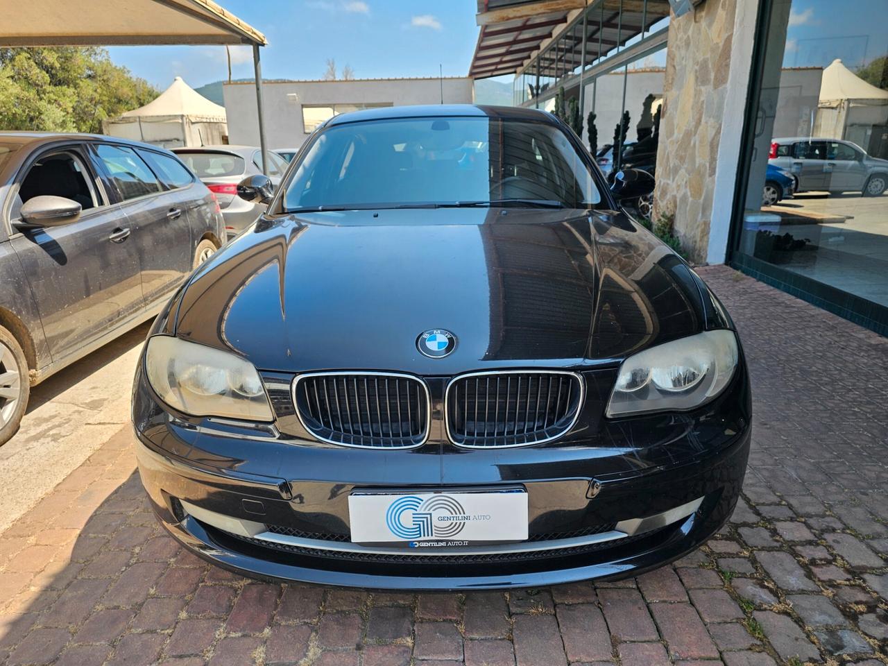 Bmw 118d 5 porte Attiva