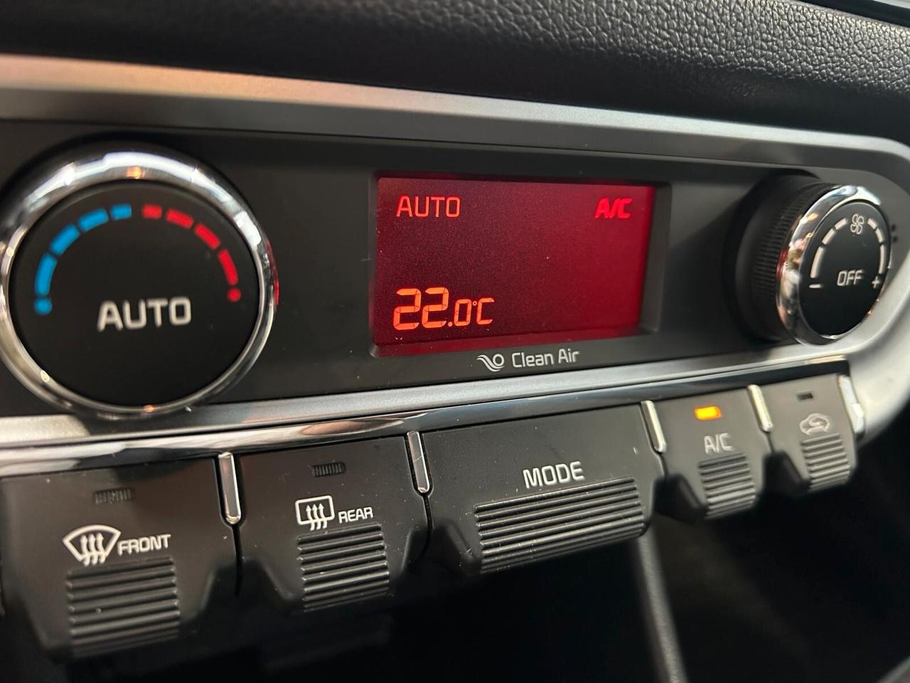 Kia Rio HIGH TECH 1.4 CRDi 5p.