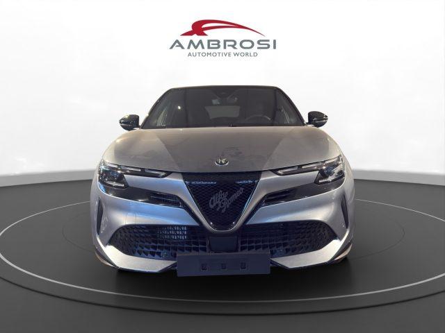 ALFA ROMEO Junior My25 Ibrida Q4