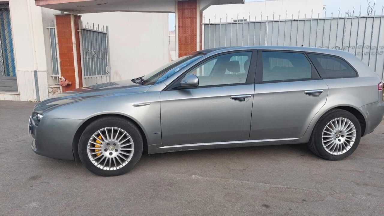 Alfa Romeo 159 1.9 JTDm 16V Distinctive