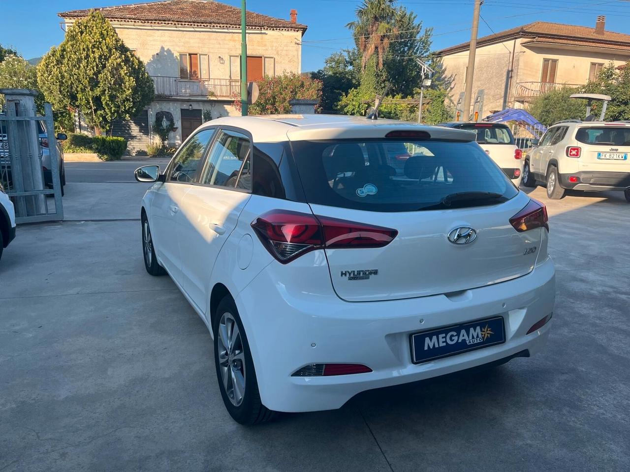 Hyundai i20 1.4 CRDi 5p. Active Login