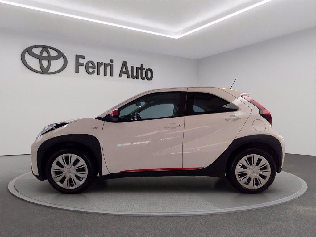 TOYOTA Aygo x 1.0 active 72cv del 2022