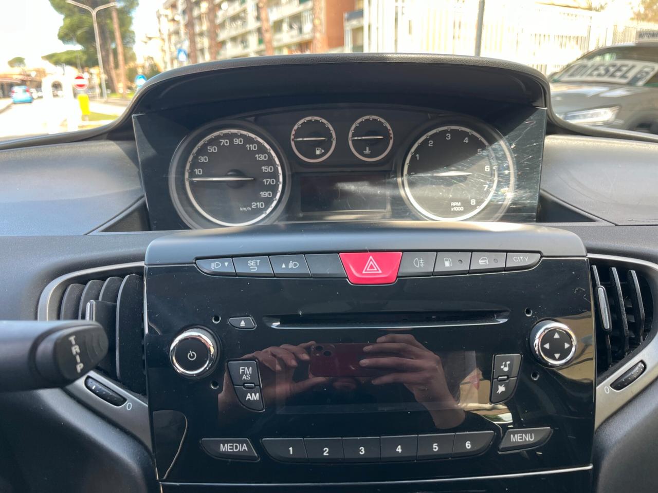 Lancia Ypsilon 1.2 69 CV 5 porte GPL DI SERIE KM CERTIFICATI